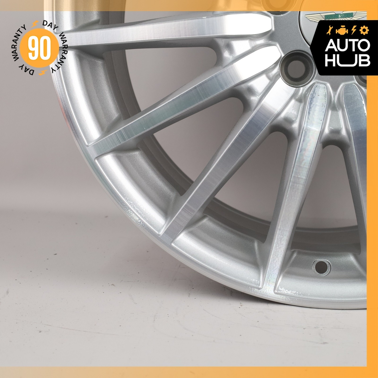 Aston Martin DB9 8.5 x 19 19" Front Wheel Rim Silver 4G431007FA OEM