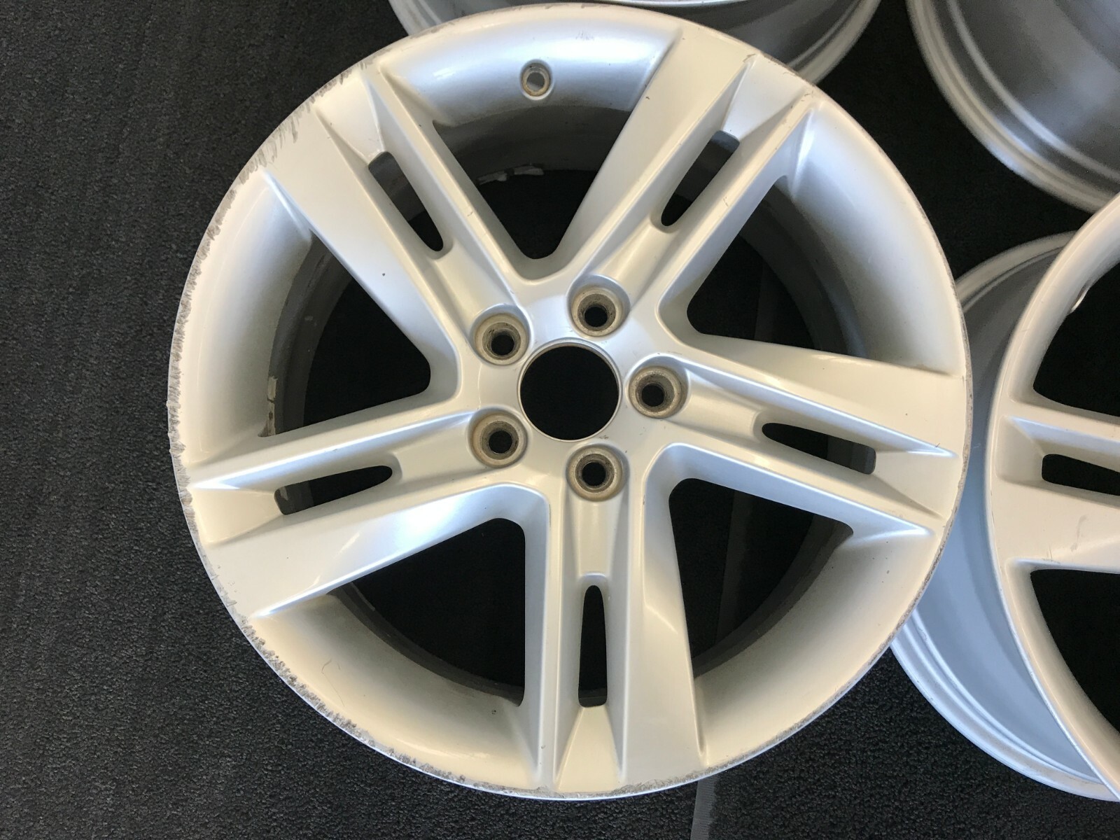 Volvo 1117 S60 V60 17"x8" Sadia 5 Spoke Wheel 31373915 eBay