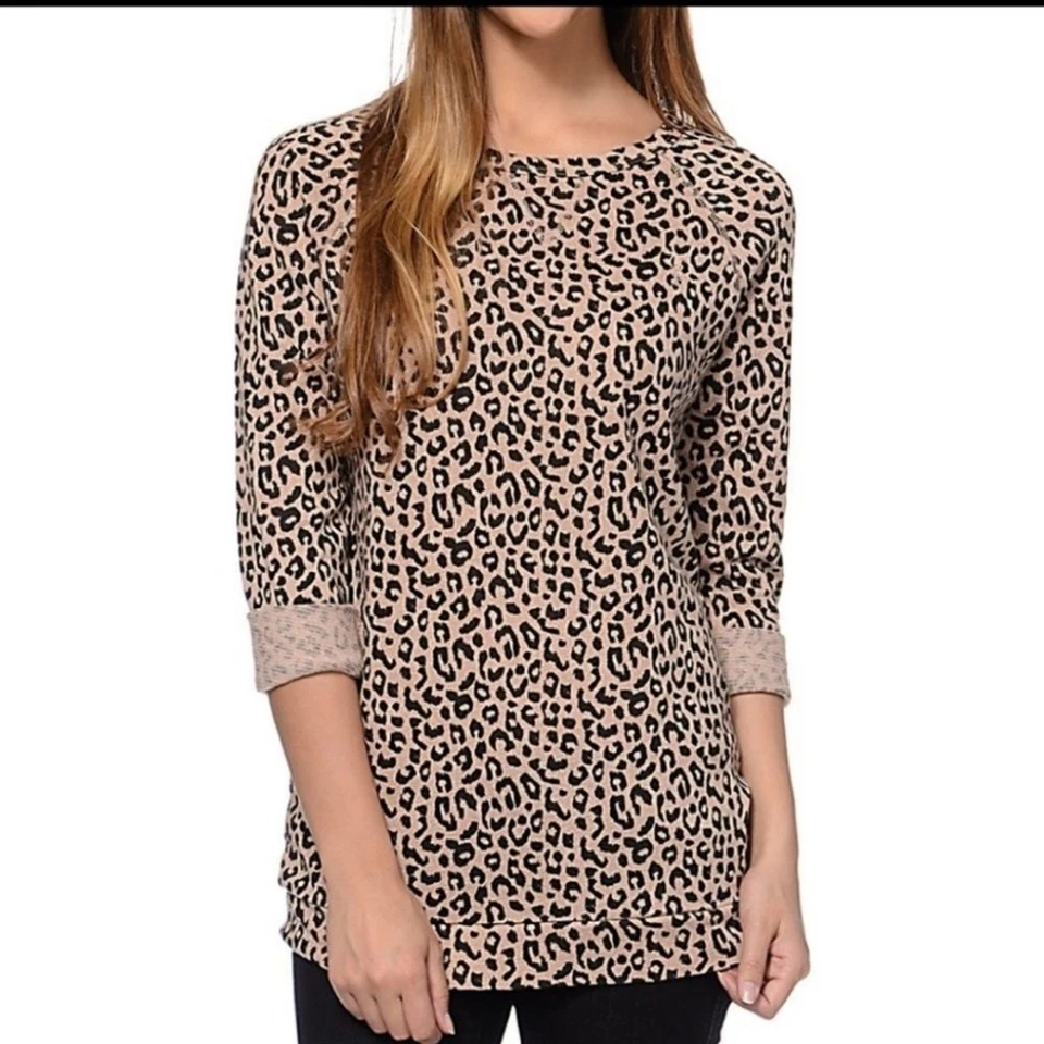 Túnica suéter tejido con estampado de leopardo Obey Propaganda para mujer talla M Foto 2 de 4