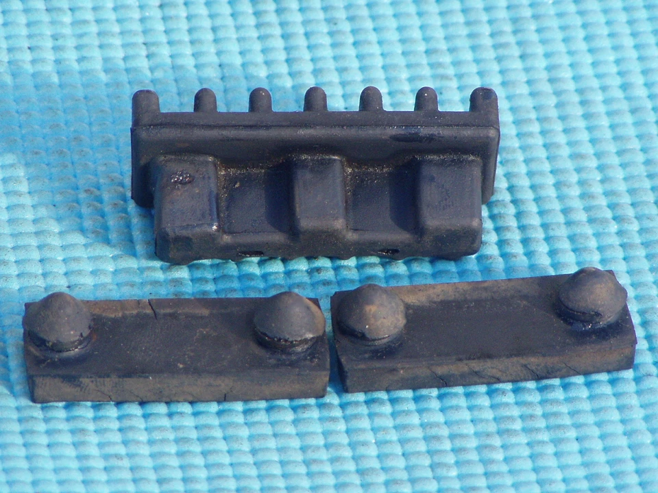 80-83 本田 GL1100 Goldwing 油箱橡胶 — 第 2/2 张图片