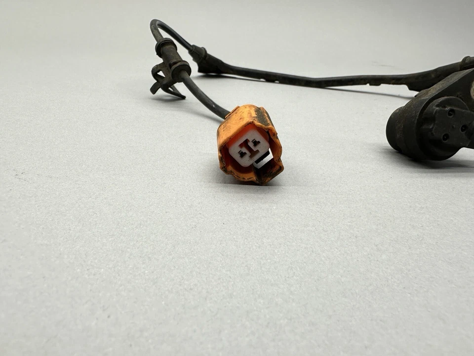 Sensor de rueda de freno ABS trasero izquierdo Honda Prelude 98 lado del conductor H22A4 97-01 Foto 2 de 3