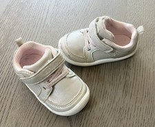 Stride Rite Miller Baby Toddler Girl Sneakers Shoes Size 5 M EUC Beige Pink Lace