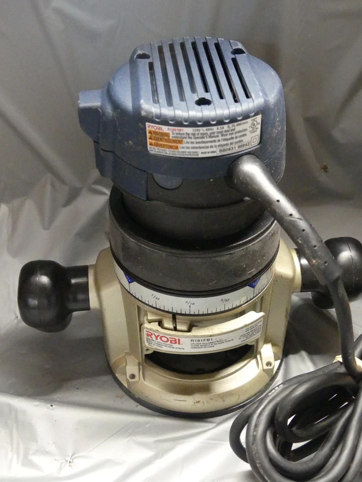 Router RYOBI R1801M1 - 1,5 HP PICO - Foto 4 de 4
