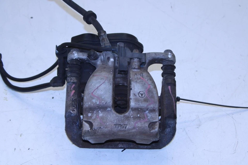 2012-2015 Mercedes-Benz ML350 Rear Right Side Brake Disc Caliper 166-423-02-81 - Image 3 of 4