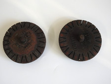 2x alter Eisen Brennerdeckel Heidebrenner, 93mm