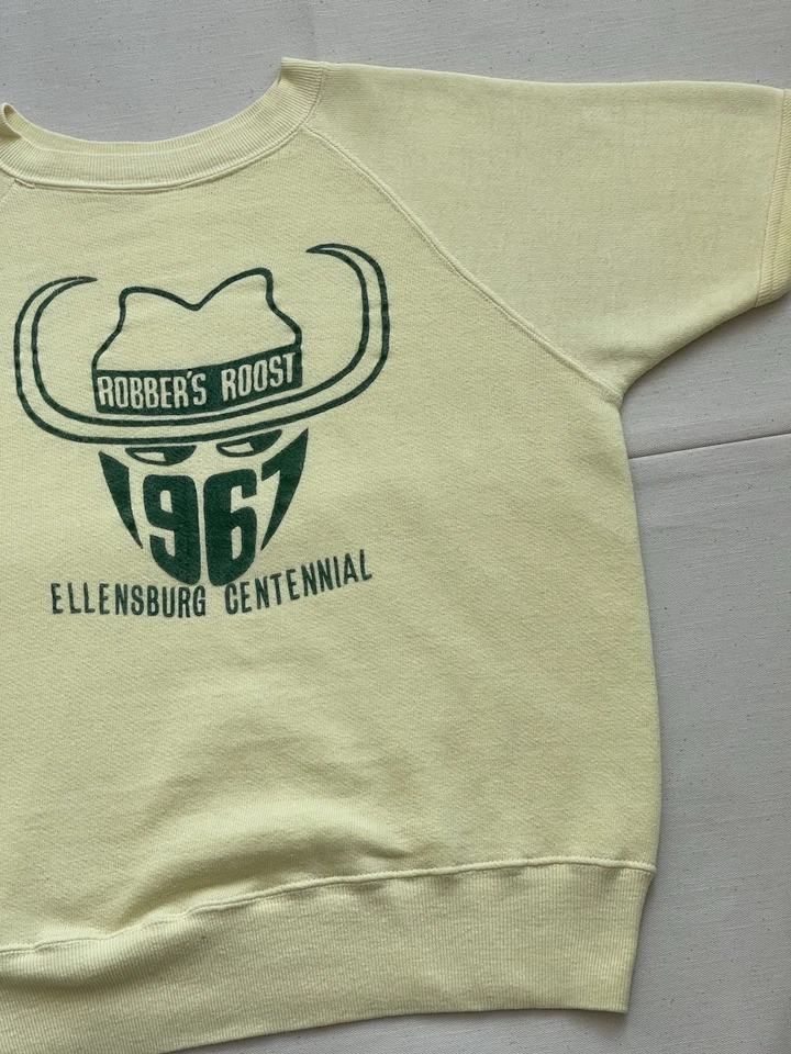 Vintage 60s 1967 Robbers Roost Western Rodeo Flock Print Cotton Rag Sweatshirt - Image 4 of 4