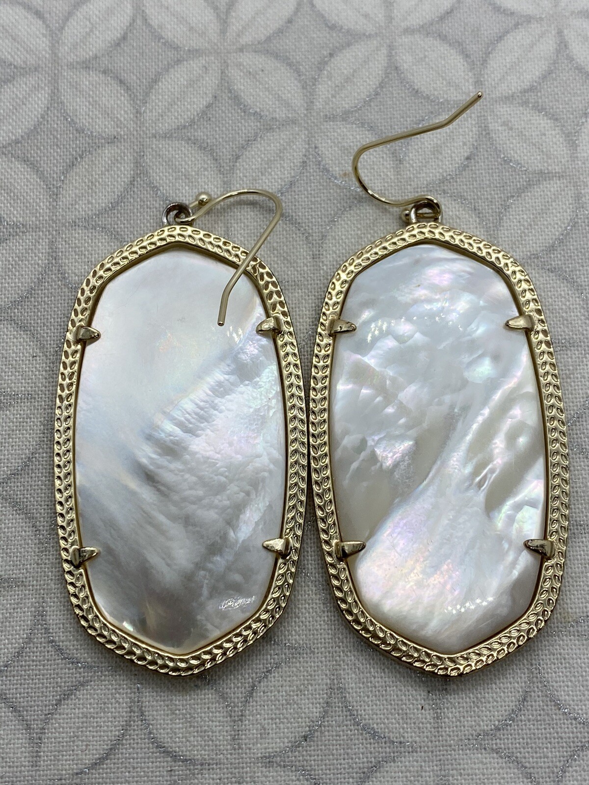 Kendra Scott Danielle Earrings statement drop gol… - image 2