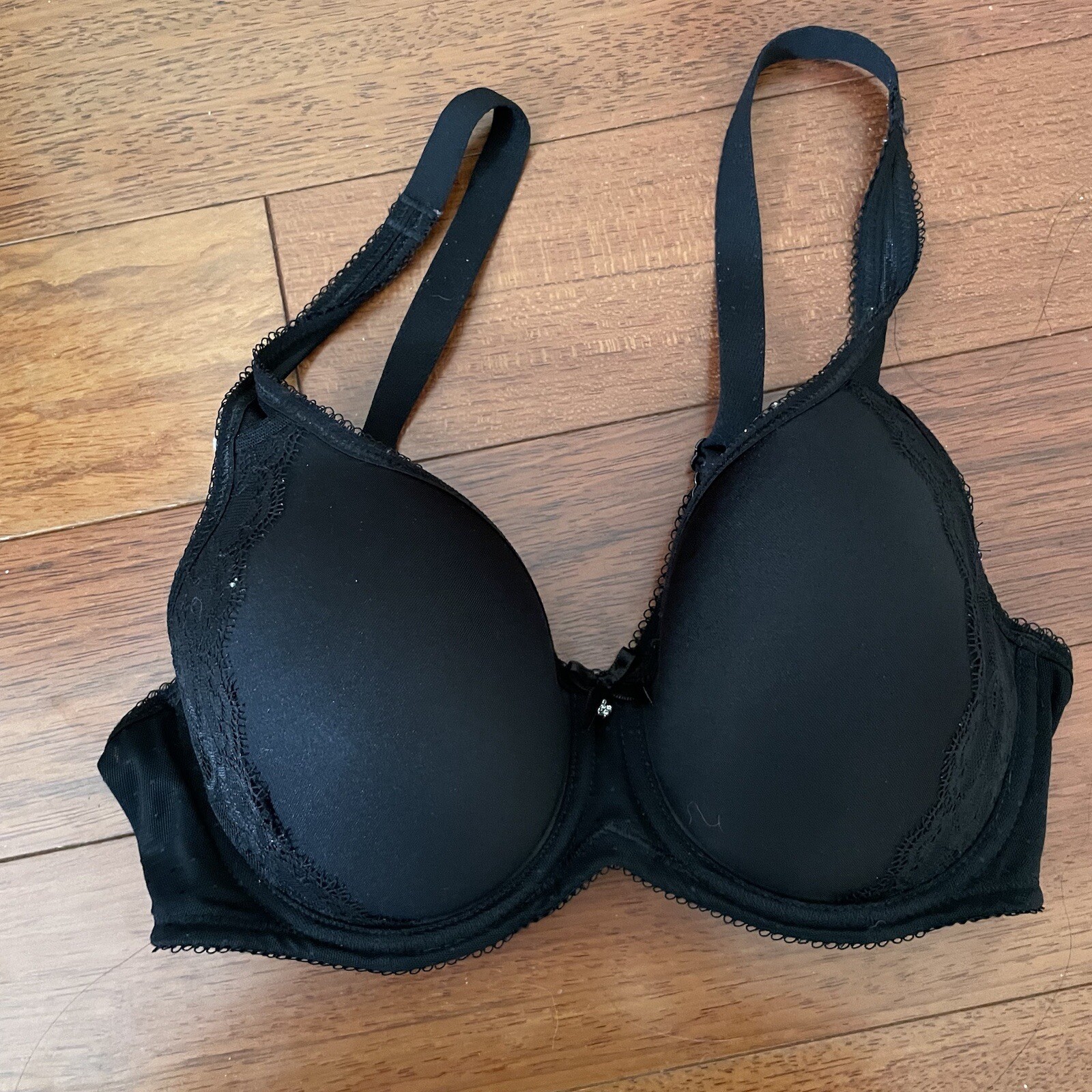 WACOAL Black Retro Chic Contour Bra Size 32D - Gem