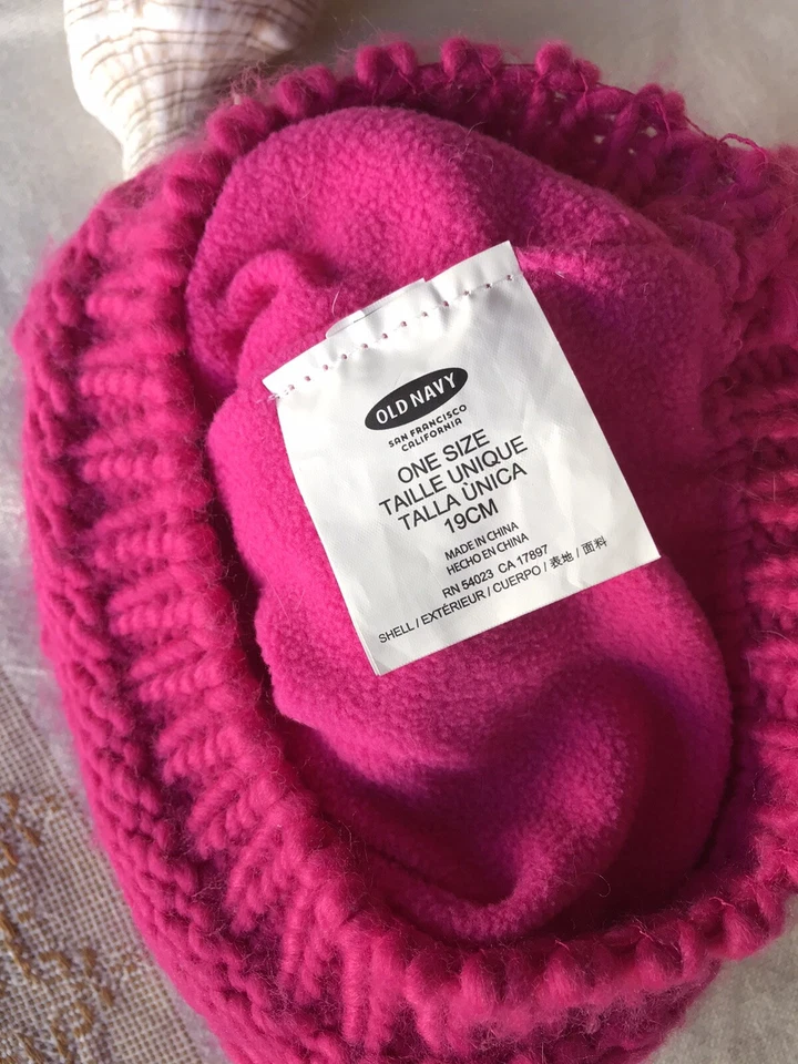 Шляпа-бини Old Navy ярко-розовый помпон 100% акриловая вязаная один размер 19 см - RN 54023 - Изображение 3 из 4