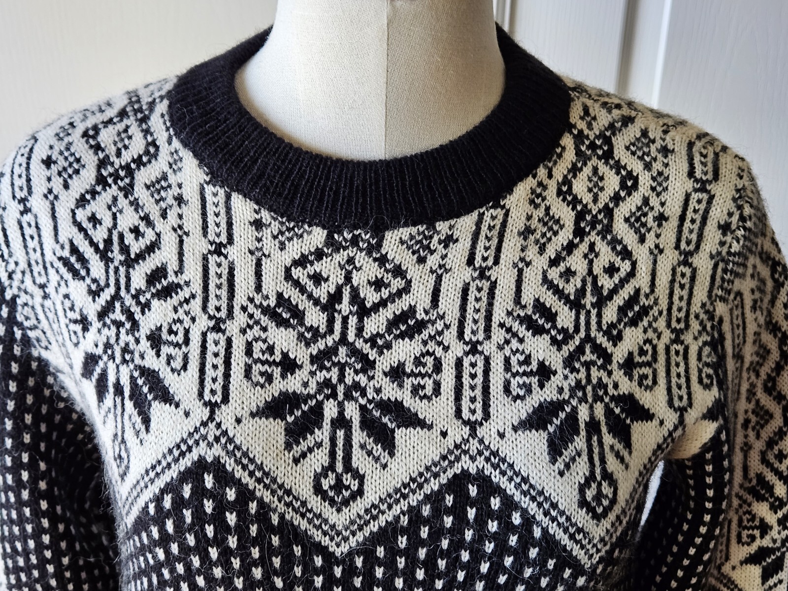 RARE & NEW Weekend Max Mara S Small Black Wool Alpaca Knit Jumper Sweater NWT image 3