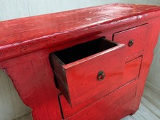 Mobile a cassetti Cina orientale rosso laccato, in legno di olmo. Inizio 1900