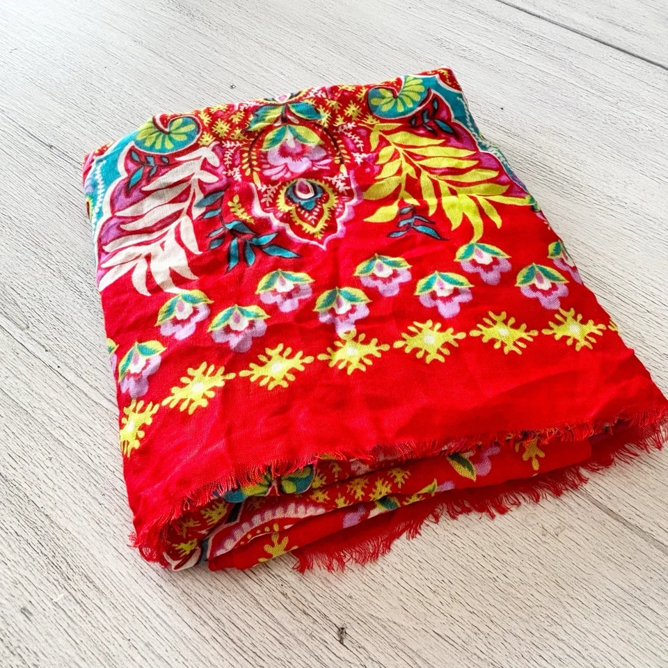 Женский многофункциональный шарф VERA BRADLEY с красным цветочным принтом с бахромой 26 дюймов x 74 дюйма - Изображение 2 из 4