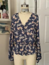 SIENNA SKY Blue hyper floral Smocked Waist Buttoned blouse tunic Shirt *SMALL*