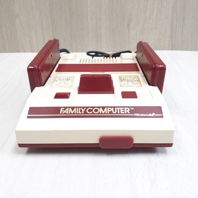 Nintendo Famicom Japanese Console boxed with 6 games 1983 CIB *US DUTY PAID