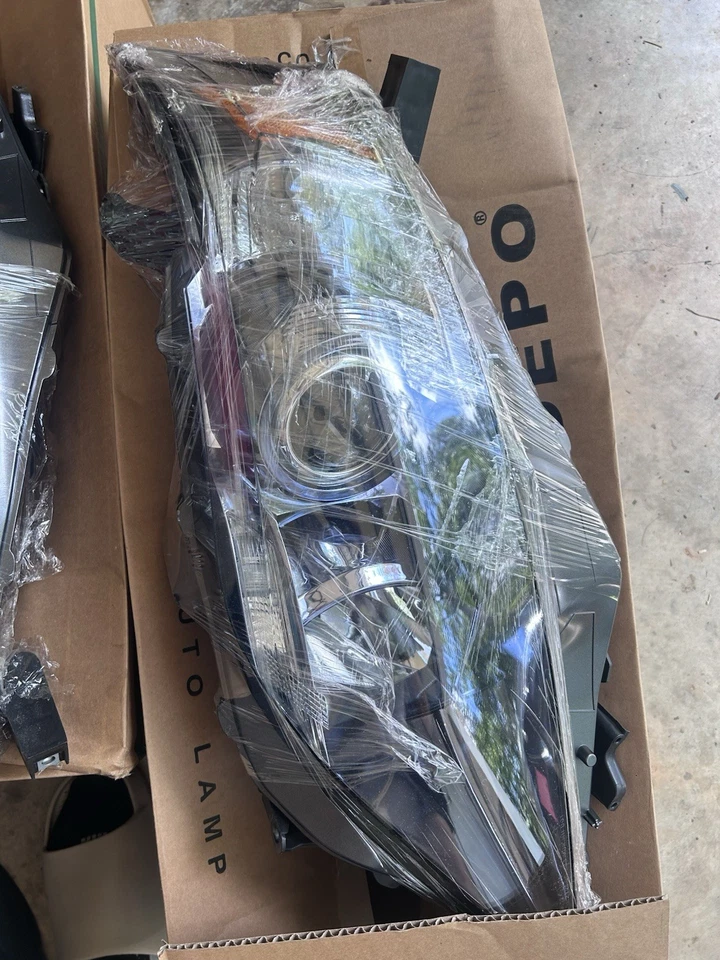 Faro LED completo pasajero derecho Lexus RX RX450h 2010 2011 2012 OEM Foto 2 de 4