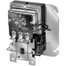 Honeywell R8285B1053 /U 40 Va Fan Center W/ Dpdt Switching Action Including