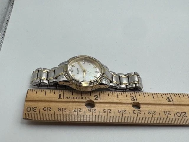 Ladies Bulova 98L203 MOP Diamond Glitz Dial Two Tone Quartz Watch New Battery - Image 4 of 4