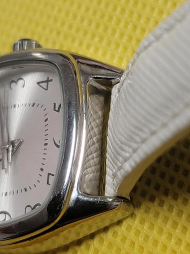 Reloj para mujer Carriage by Timex con correa de cuero sintético - Batería nueva - Imagen 9 de 13