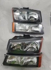 FOR 2003 2004 2005 2006 Chevy Avalanche / Silverado Headlight Set Black Housing