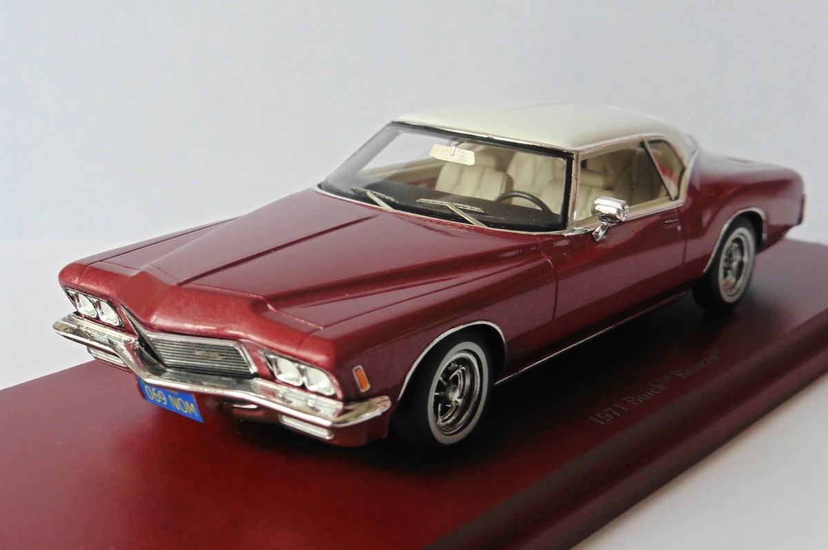 ミニカー TSM Model 1971 Buick Riviera TSM 1:43 BUICK RIVIERA 1971 STRATOMIST BLUE True Scale Model