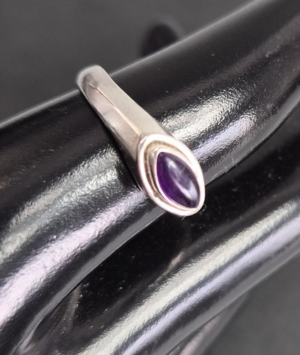 Vintage Hand Crafted Amethyst & Silver Ring Size O Modernist Setting - Picture 3 of 4