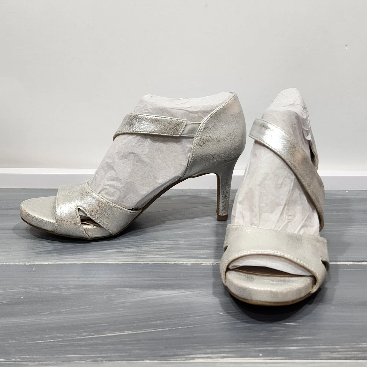 Lifestride silver deals shoes