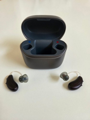 unitron moxi Vivante V3-R hearing aid (both ears) with charger - Picture 2 of 6