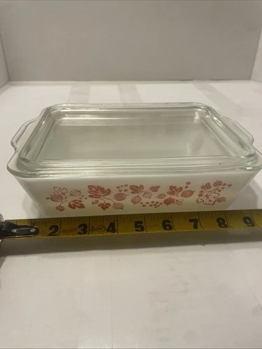Pyrex Pink Gooseberry 0503 Refridgerator Bake Dish W/Lid 11/-2