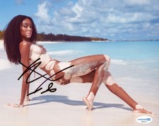 Winnie Harlow Signed Autograph 8x10 Photo Sports Illustrated Swimsuit Model ACOA Winnie Harlow Signed Autograph 8x10 Photo Sports Illustrated Swimsuit Model ACOA