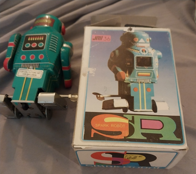 SPARK ROBOT JMT 36 ROBOT MECANIQUE WIND UP SPACEMAN SPACE TOY AVEC SA BOITE