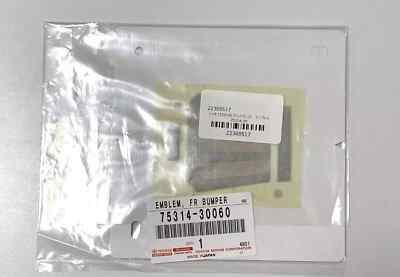 TOYOTA Genuine OEM JDM CROWN CROSSOVER FRONT HOOD EMBLEM & Wheels