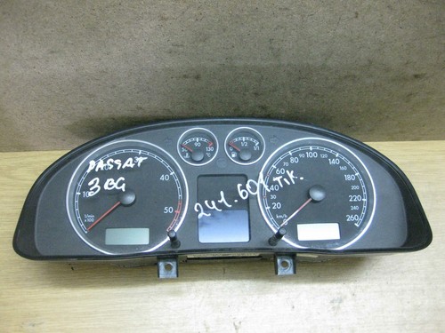 Tacho Kombiinstrument VW Passat 3BG  3B0920829A  110080198008  3B0920 829 A