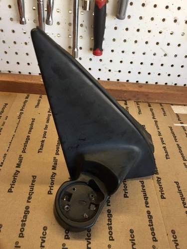 BMW X5 E53 00-06 RIGHT PASSENGERS SIDE REAR VIEW DOOR MIRROR'S BASE, MATTE COLOR