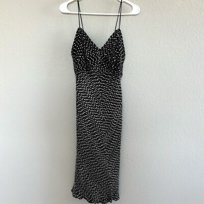 black and white new years dress New Year's Eve dress ideas! Party outfit ideas for NYE that are affordable!