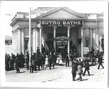 1896 SAN FRANCISCO SUTRO BATHS ENTRY,CROWD & HORSE-DRAWN PEANUT WAGON~8x10 PHOTO