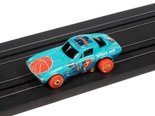 Space Jam Looney Tunes Corvette Thunderjet Release 34  SC386  Auto World