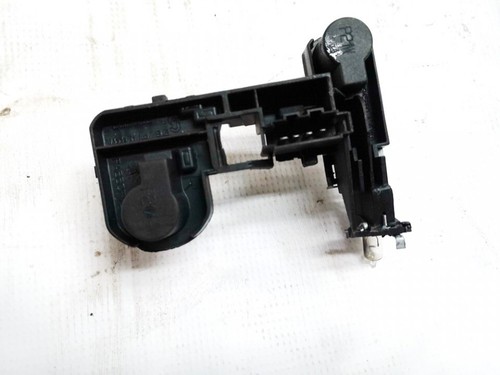 Volkswagen Touareg 2010 Tailight Bulb Holder (Lamp Carrier) 7l6945 #974444-23