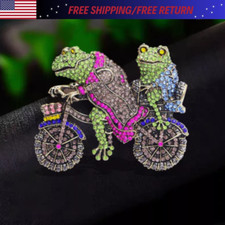Funny Cycling Frog Brooch Creative Toad Pin Vintage Animal Brooches Accessories