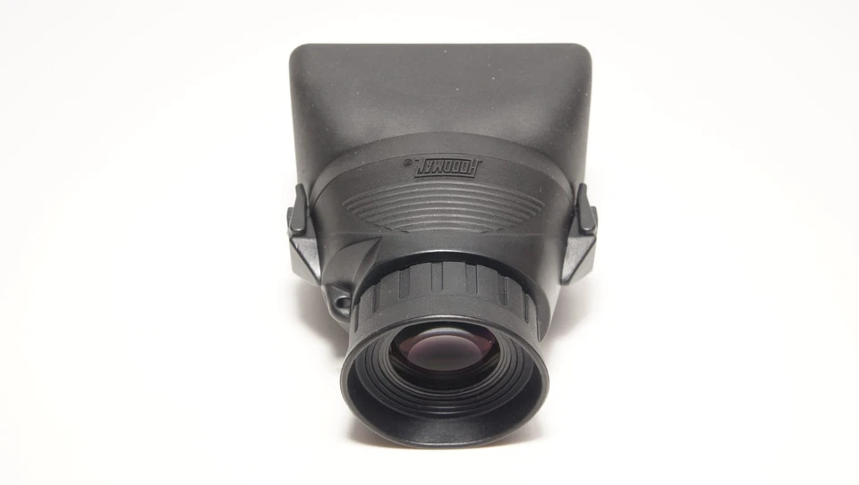 Hoodman H32MB HoodLoupe Outdoor Digital Camera Viewfinder for 3.2" Screens - Image 2 of 4