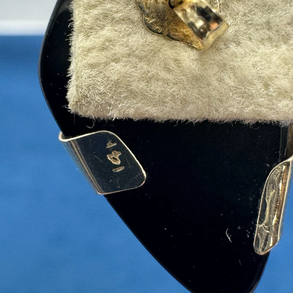 Винтажные серьги из желтого золота 14 карат с ониксом крест-накрест 80-е 4,23 г День матери - Изображение 4 из 4