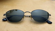 Ray Ban RB3135 52-19 Gunmetal Frame w/ Green Lens Amazing Vintage Pair MINT