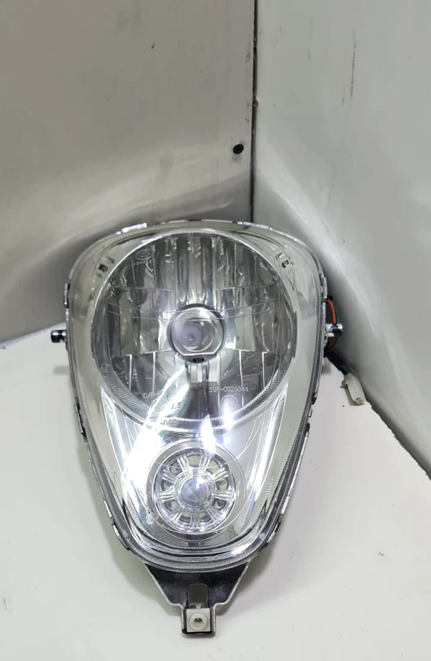 FARO FANALE ANTERIORE SYM MIO 50 100 iniezione 2017 2018 2019 2020 - Immagine 2 di 4