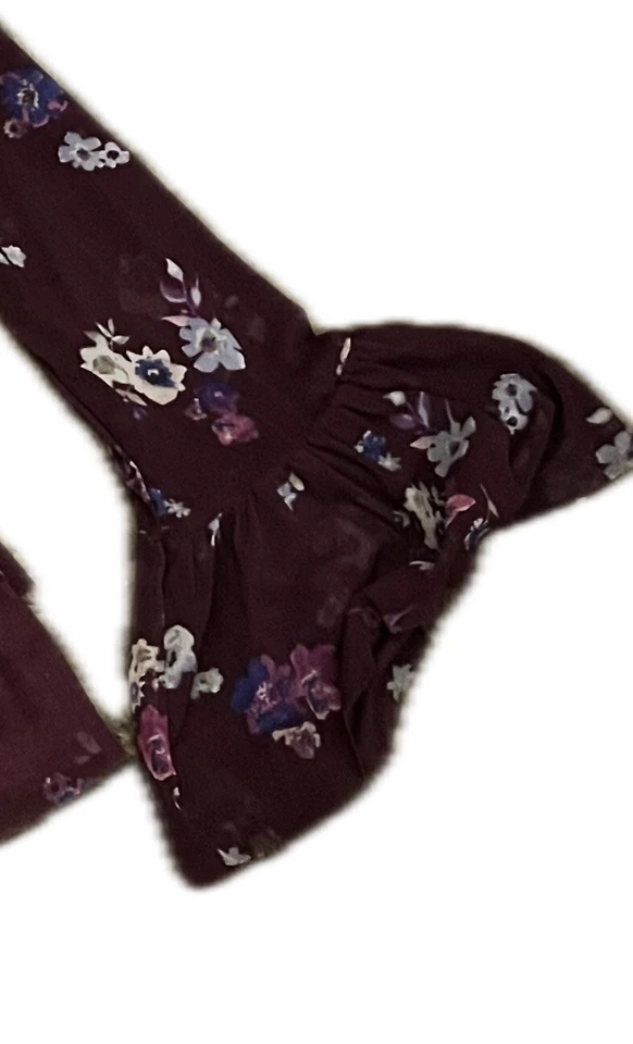 ARIZONA JEAN CO~SZ 10/12 GIRLS BEAUTIFUL BURGUNDY FLOWERED BLOUSE~BELL SLEEVES - Image 2 of 4