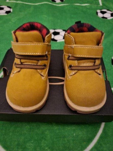 Garanimals Toddler Boots Size 4 Red Plaid Lining - Picture 2 of 4