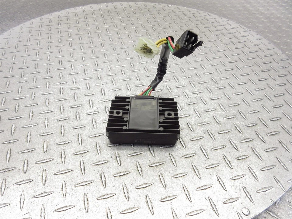 Ducati Monster 900 M900S 2001 00-03 rectificador regulador de voltaje control de carga Foto 3 de 4