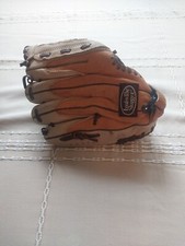 Louisville Slugger TLS1052P 10.5 Inch Leather Youth Baseball Softball Glove RHT