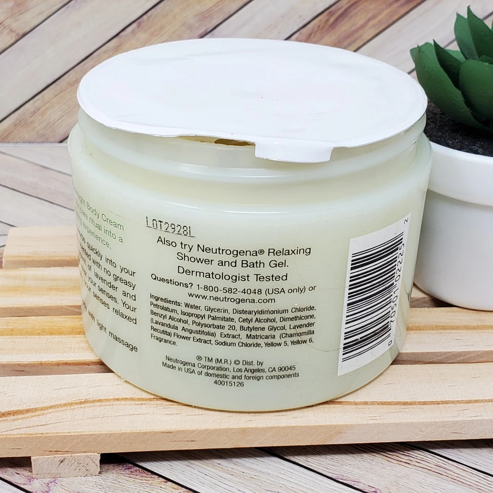 NEUTROGENA CREMA CORPORAL RELAJANTE DURANTE LA NOCHE LAVANDA MANZANILLA 6 OZ DESCONTINUADA Foto 4 de 4