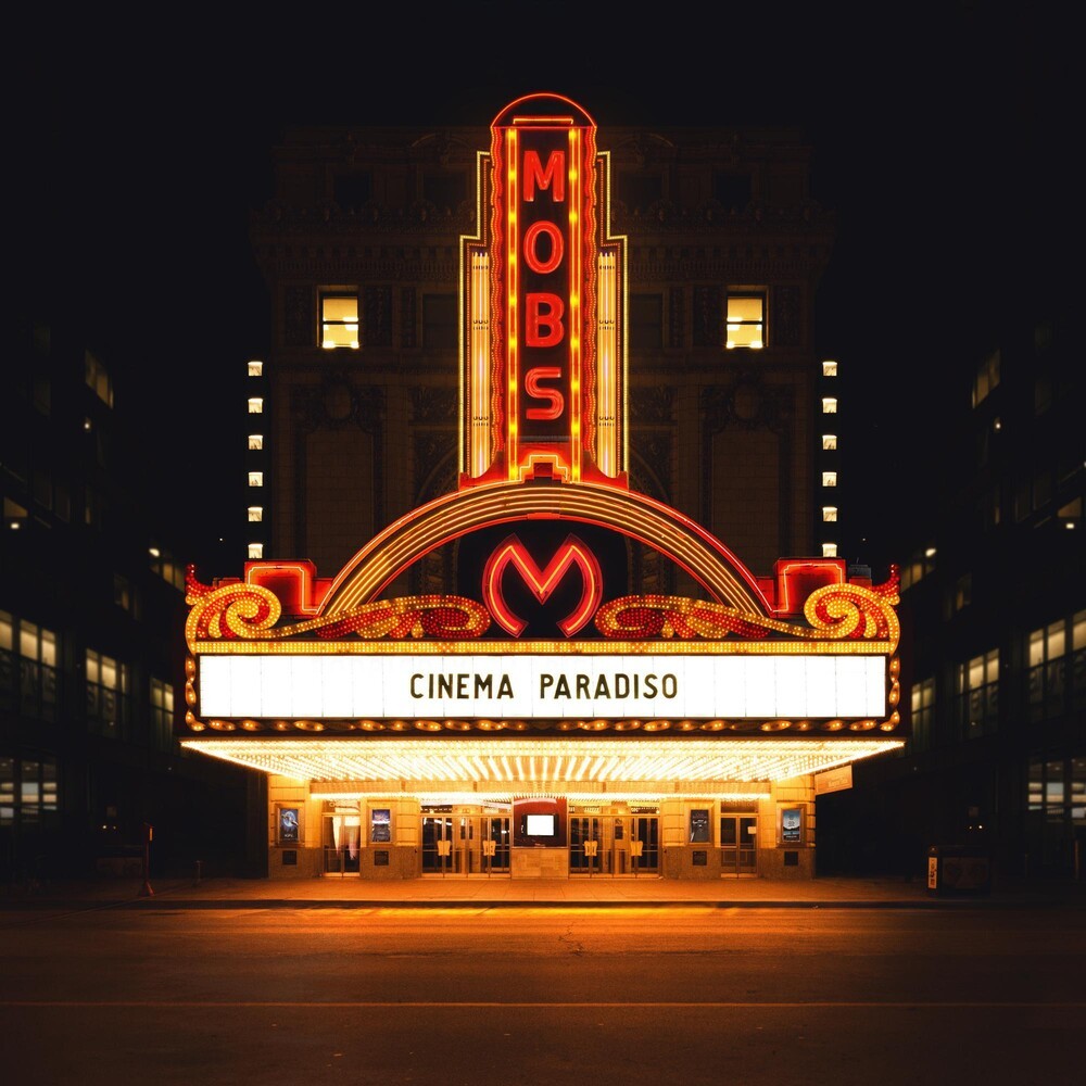 Cinema Paradiso, Mobs, New