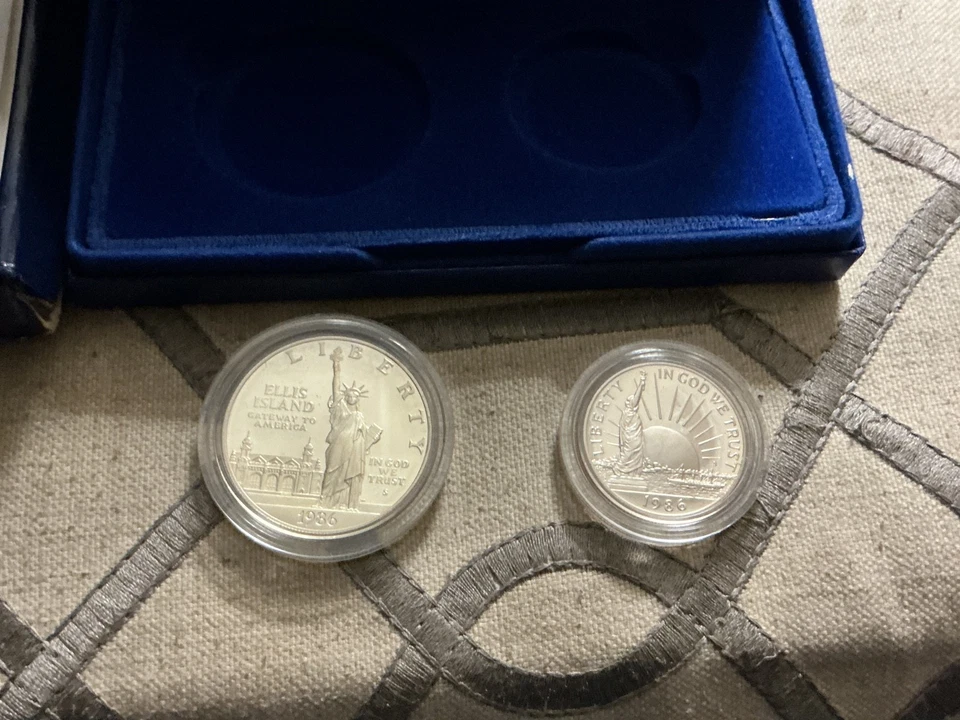 1986 United States Liberty Coins 2 coins plus OGP w/ box, outerbox & sleeve - Image 3 of 4