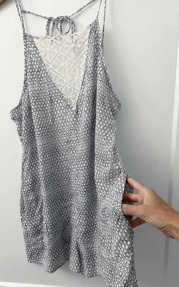 Mameluco L*space para mujer M negro/blanco estampado cuadrado inserciones de encaje 100 % rayón Foto 3 de 4